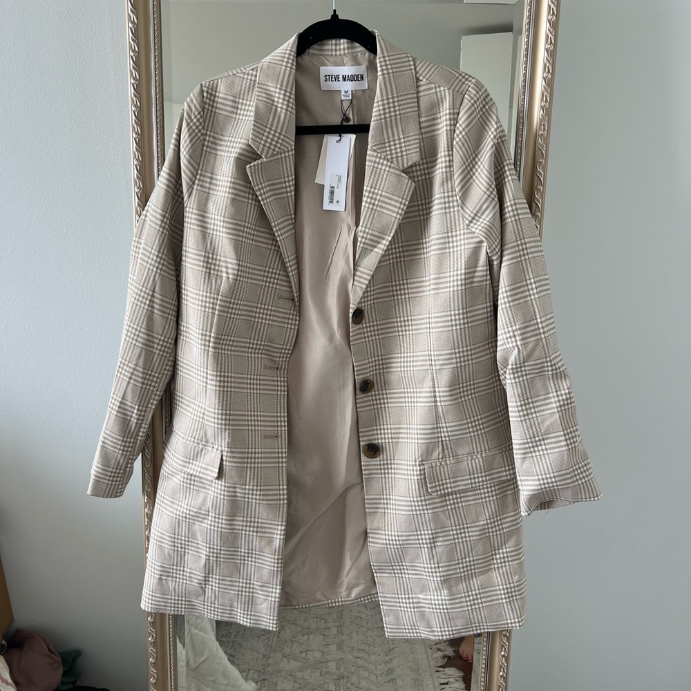 NWT Tan and White Long Blazer Jacket - Medium